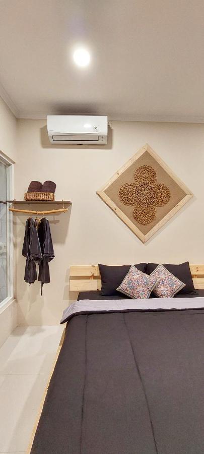 Summerfield Homestay And Cafe Pacitan Dış mekan fotoğraf